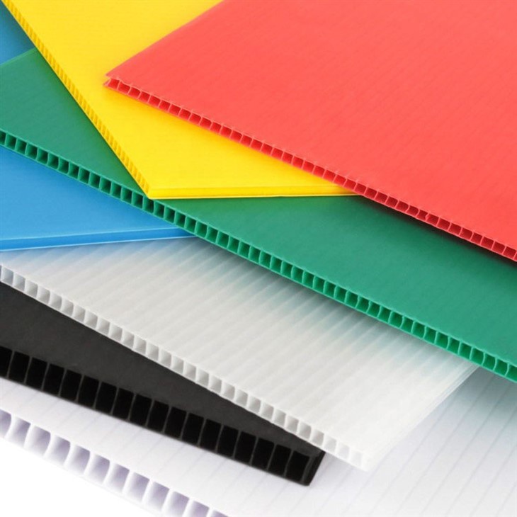 Twin Wall Polypropylene Sheet White